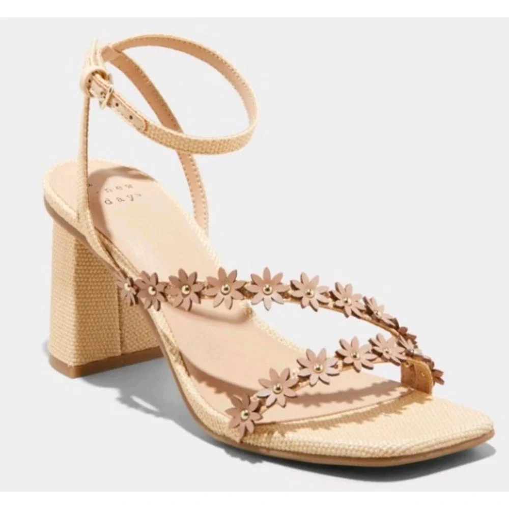 A New Day Womens Mirabel Strappy Block Heels Flower Ankle Strap Sandals Beige 11